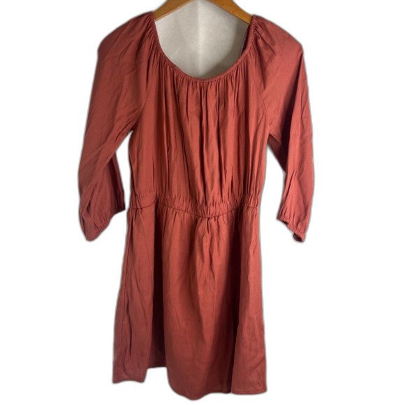 E & M Dark Pink Off Shoulder Lined Mini Fit & Flare Dress Front Button Sz Medium - Picture 2 of 8